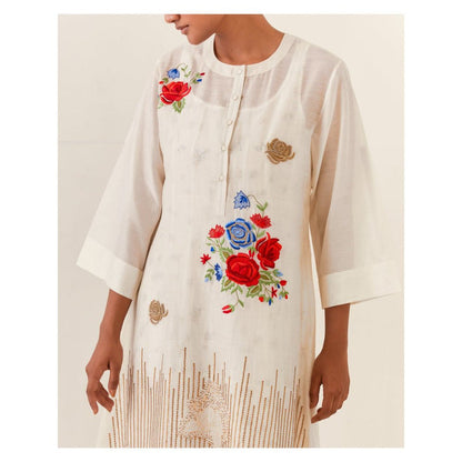 PRAMA By Pratima Pandey Embroidered Chanderi Ivory Kurta with Inner (Set of 2)