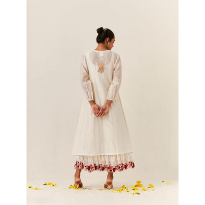 PRAMA By Pratima Pandey Floral Chanderi Ivory Kurta with Inner (Set of 2)