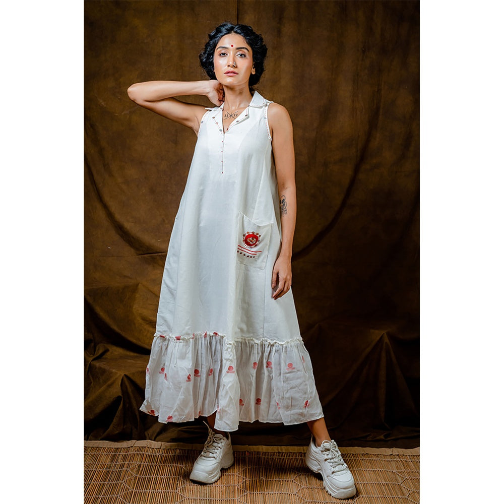 PRATHAA White Shvets Maxi Dress