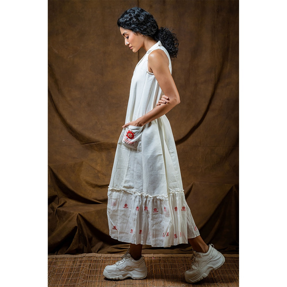 PRATHAA White Shvets Maxi Dress