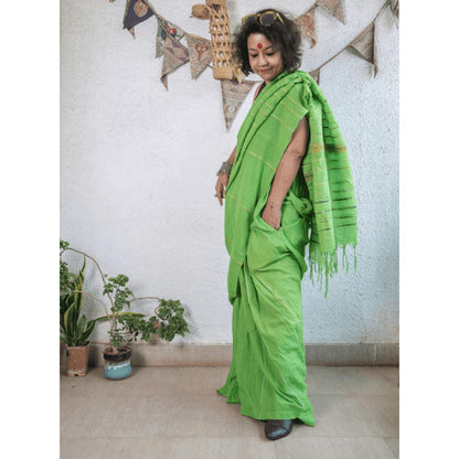 PRATHAA Green Khesh Skirt Saree with Unstitched Blouse