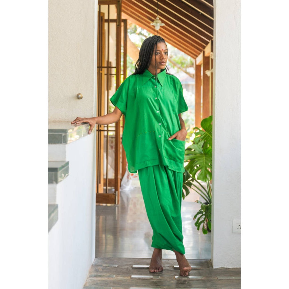 PRATHAA Aastey : Set - Green Mul Kaftan Dhoti