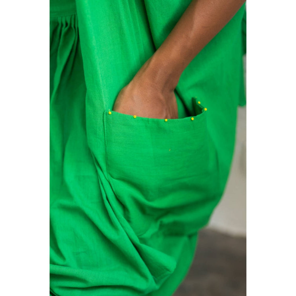 PRATHAA Aastey : Set - Green Mul Kaftan Dhoti