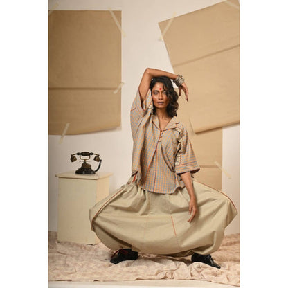 PRATHAA Women Grey Cotton Checkered Top with Pant