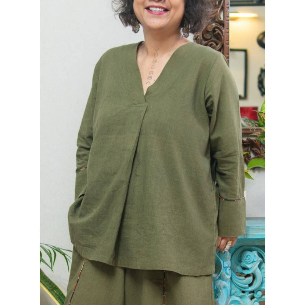 PRATHAA Women White Cotton Solid Kurta with Pant