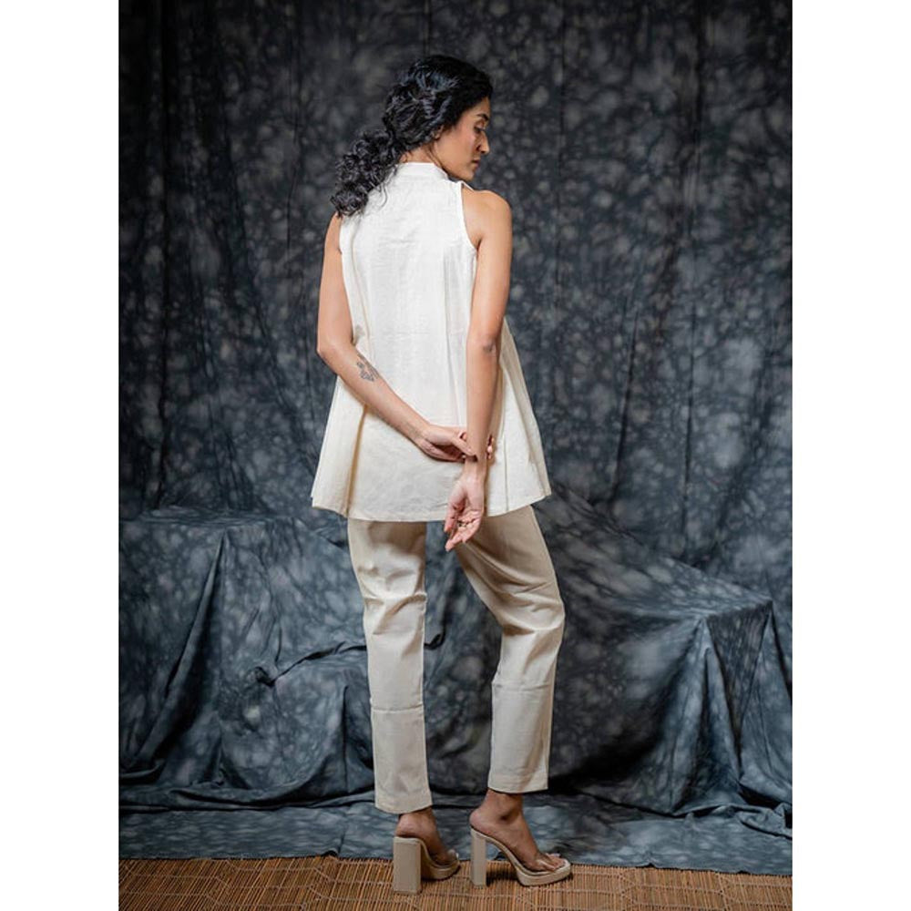 PRATHAA Women Beige Cotton Solid Kurti with Pant and Dupatta
