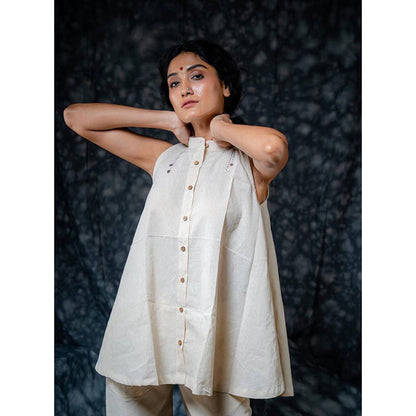 PRATHAA Women Beige Cotton Solid Kurti with Pant and Dupatta