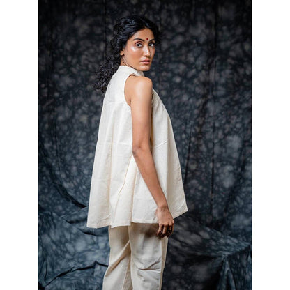 PRATHAA Women Beige Cotton Solid Kurti with Pant and Dupatta