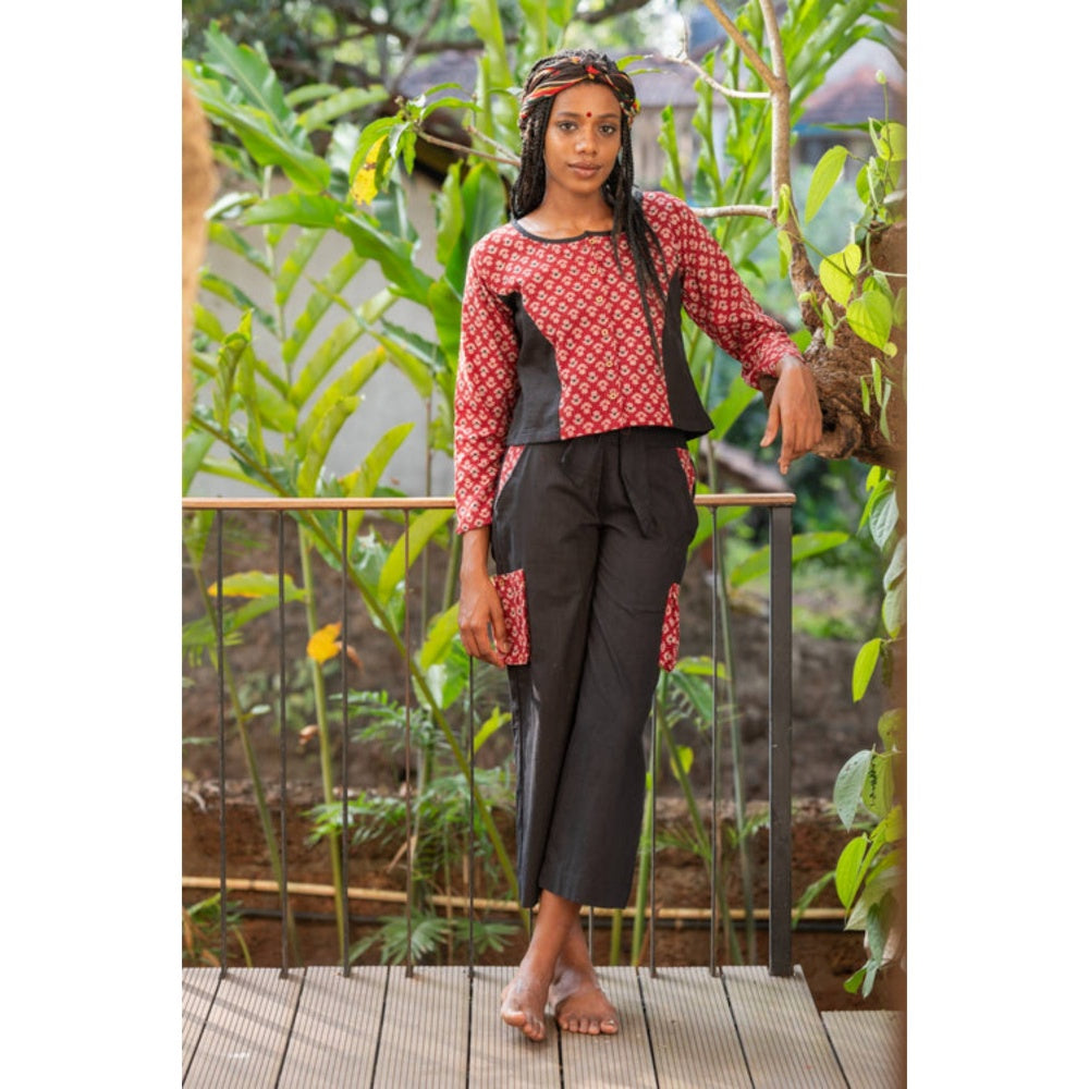 PRATHAA Aastey : Set - Crop Top With Pants