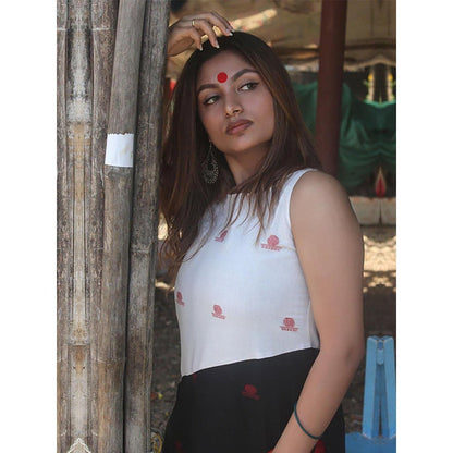 PRATHAA White Colorblock Jamdani Kurta