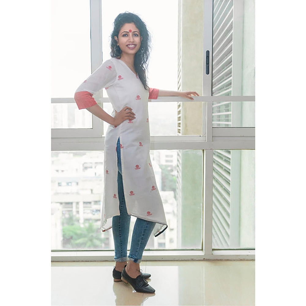 PRATHAA White Asymmetrical Tunic In Jamdani Fabric