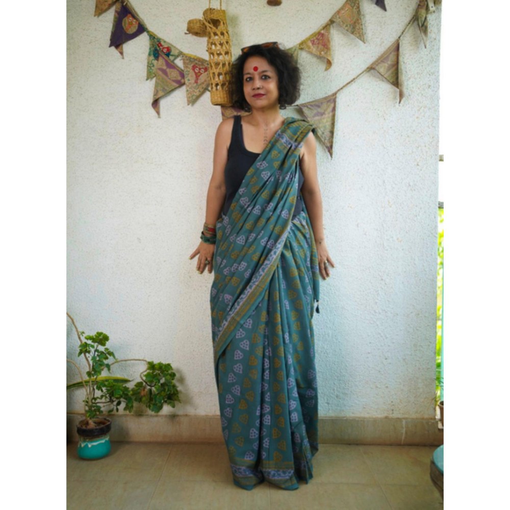 PRATHAA Harini Batik Print Handloom Cotton Saree Without Blouse