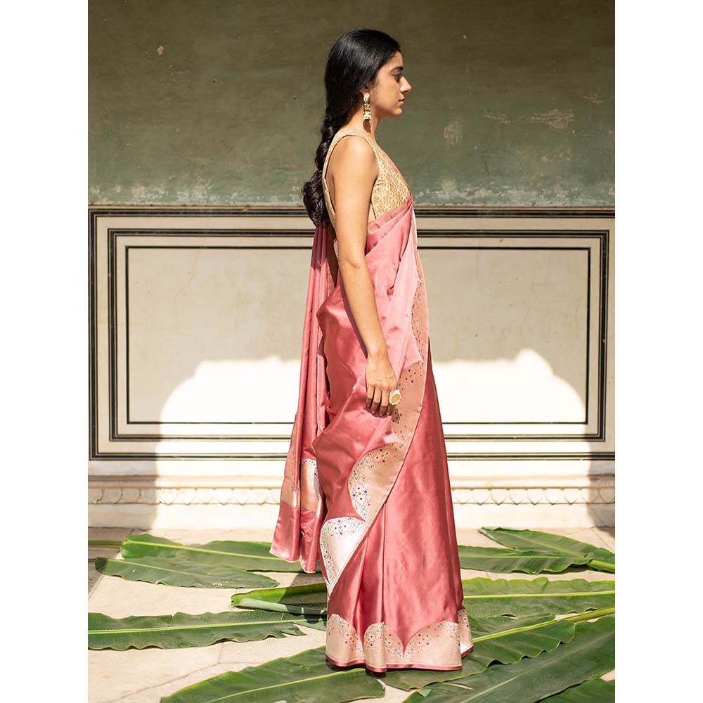 PRIYANKA RAAJIV Bhagwati Coral - Silk Banarasi Mashroo Saree with Unstitched Blouse