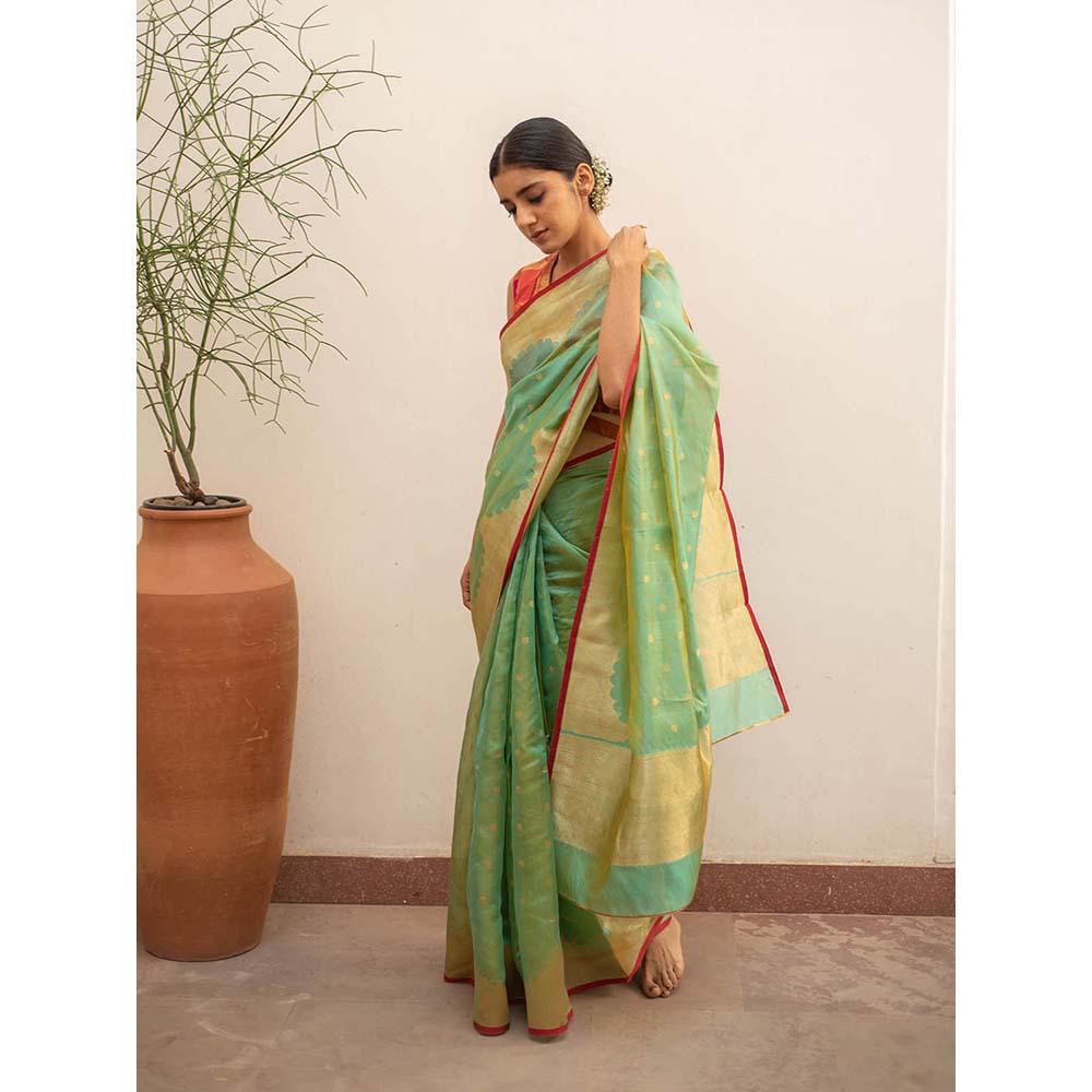 PRIYANKA RAAJIV Sora - Aquagreen Silk Saree with Reverse Scalloped God Border with Unstitched Blouse