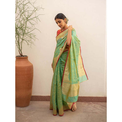 PRIYANKA RAAJIV Sora - Aquagreen Silk Saree with Reverse Scalloped God Border with Unstitched Blouse