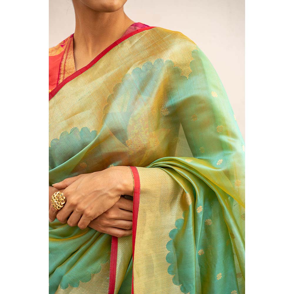 PRIYANKA RAAJIV Sora - Aquagreen Silk Saree with Reverse Scalloped God Border with Unstitched Blouse