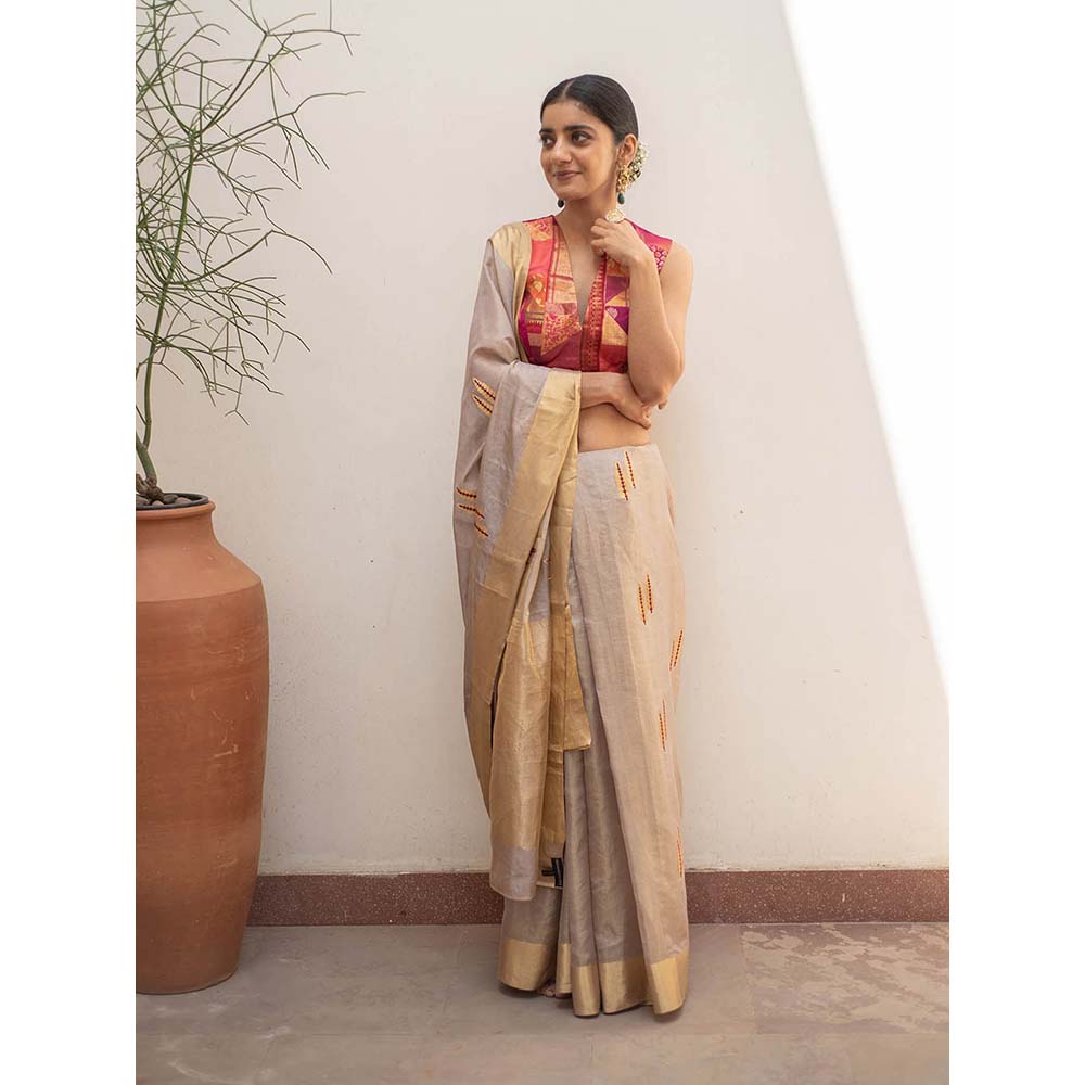 PRIYANKA RAAJIV Kuu - Silver and Gold Silk Chanderi Saree with Unstitched Blouse