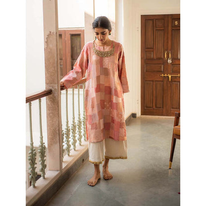 PRIYANKA RAAJIV Senara - Pink Upcycled Patchwork Kurta (Set of 2)