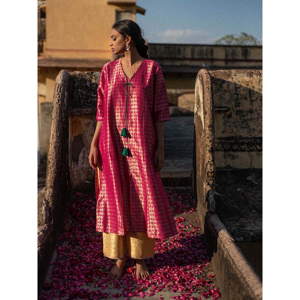 PRIYANKA RAAJIV Neima + Nara - Pink Brocade Kurta with Silk Brocade Pants (Set of 2)
