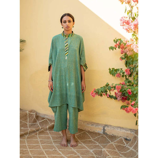 PRIYANKA RAAJIV Sadeh - Green Cotton Kaftan Style Co -Ord with Patchwork Detailing (Set of 2)