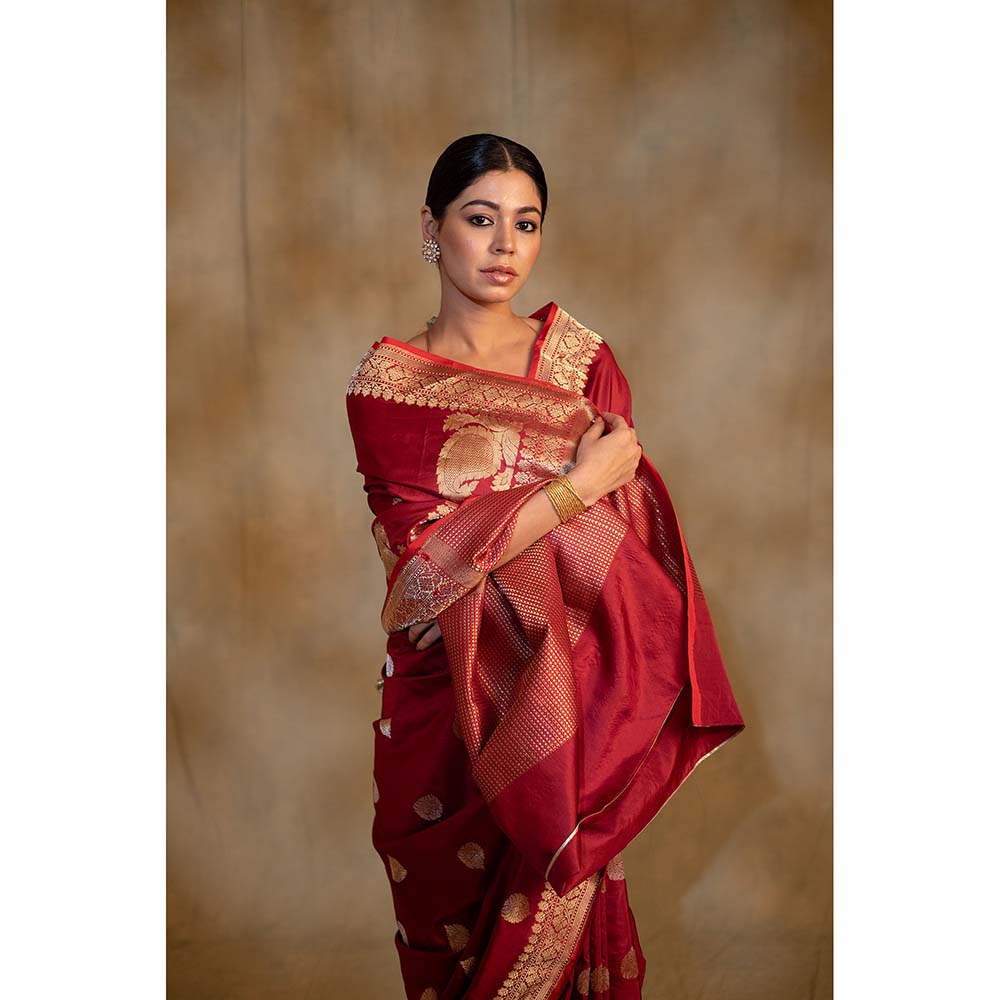 PRIYANKA RAAJIV Arshiya Maroon Silk Brocade Banarasi Saree with Unstitched Blouse