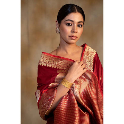 PRIYANKA RAAJIV Arshiya Maroon Silk Brocade Banarasi Saree with Unstitched Blouse