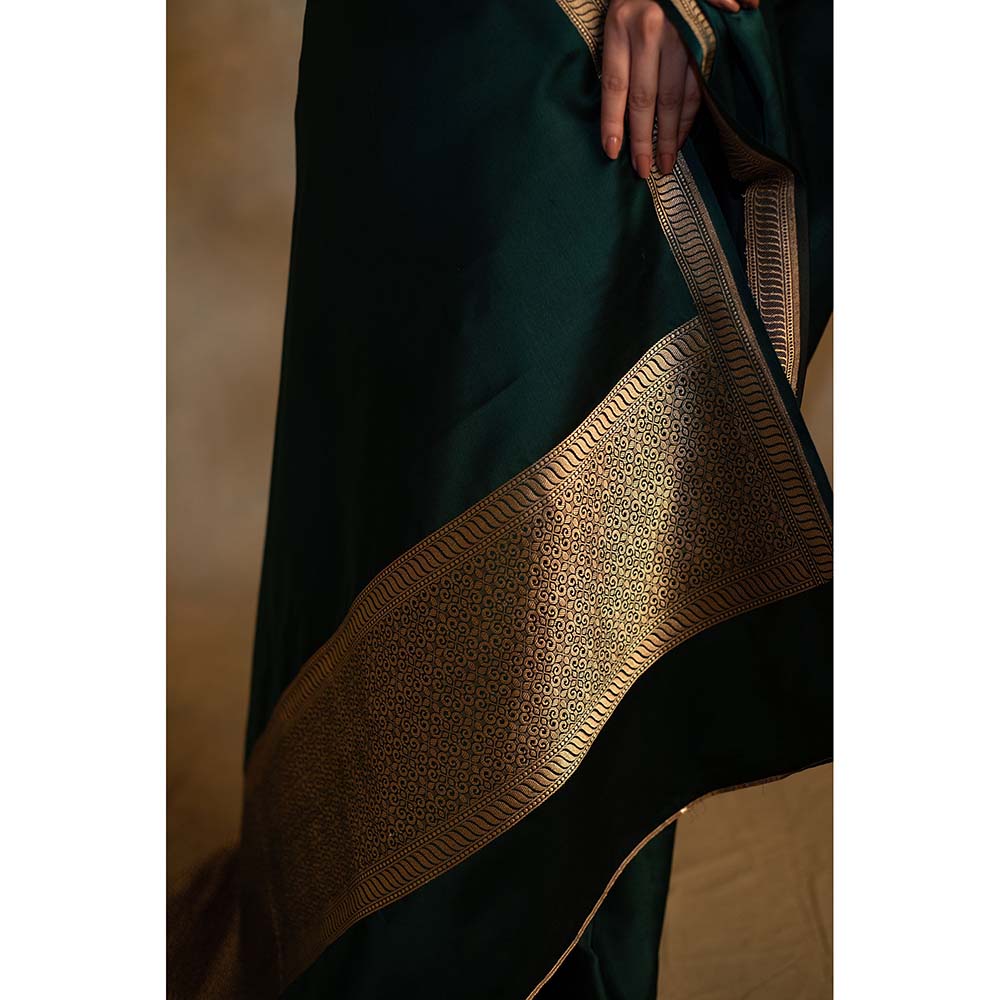 PRIYANKA RAAJIV Jayanti Deep Green Mashru Silk Saree with Unstitched Blouse