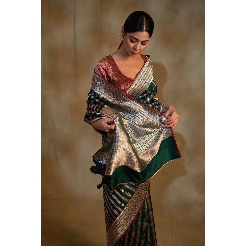 PRIYANKA RAAJIV Maghi Emerald Green Silk Banarsi Saree with Unstitched Blouse