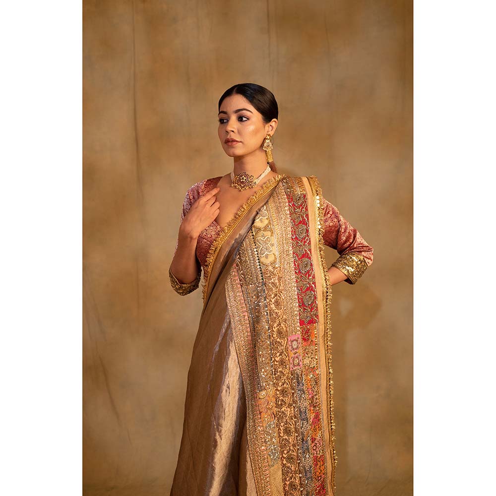 PRIYANKA RAAJIV Saptami Silver Silk Tissue Chanderi Saree with Unstitched Blouse