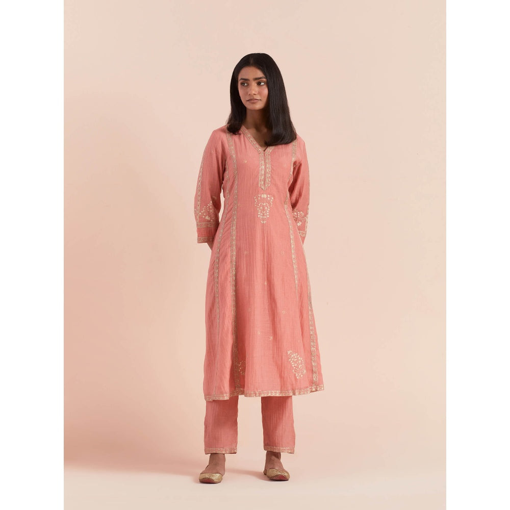 Priya Chaudhary Peach Soft Chanderi Kurta with Pants (Set of 2)