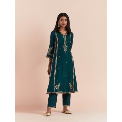 Priya Chaudhary Green Soft Chanderi Kurta with Pants and Dupatta (Set of 3)