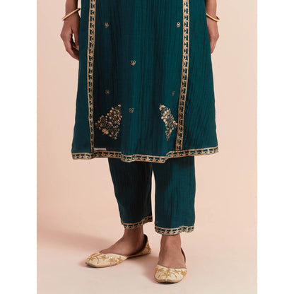 Priya Chaudhary Green Soft Chanderi Kurta with Pants (Set of 2)