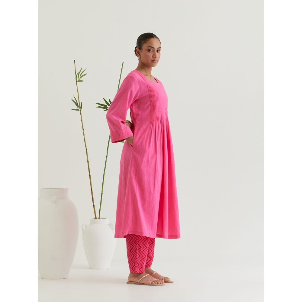 Priya Chaudhary Pink Flared Pleated Kurta