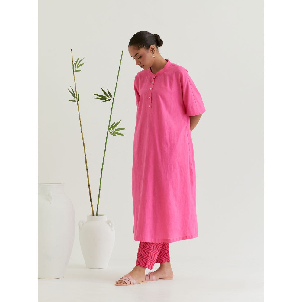 Priya Chaudhary Pink Solid Cotton Kurta