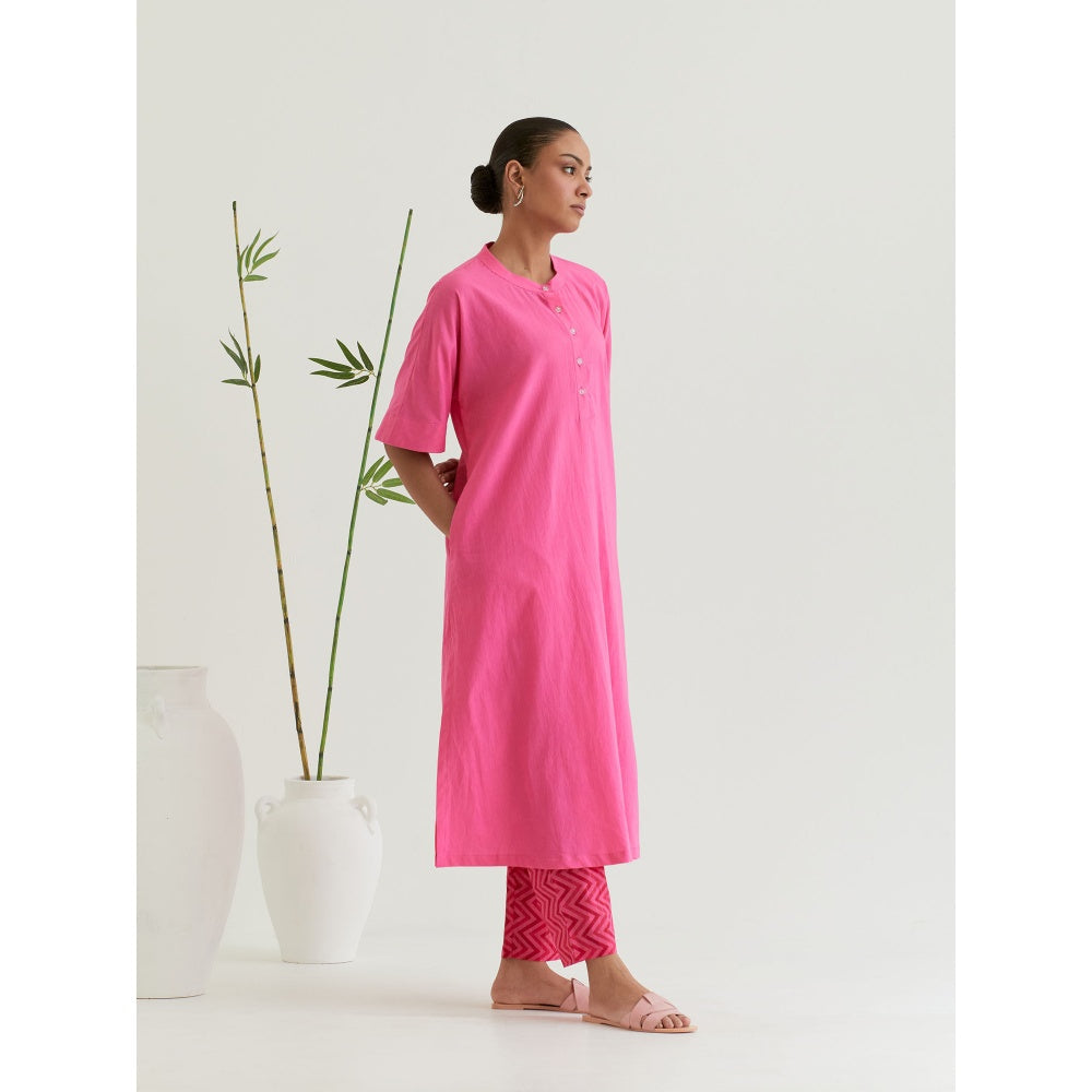 Priya Chaudhary Pink Solid Cotton Kurta