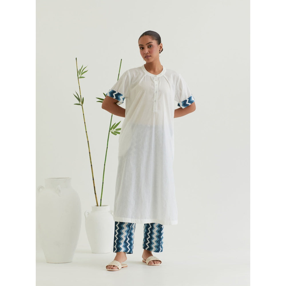 Priya Chaudhary Blue Cotton Printed Pant