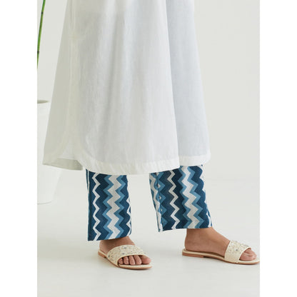 Priya Chaudhary Blue Cotton Printed Pant