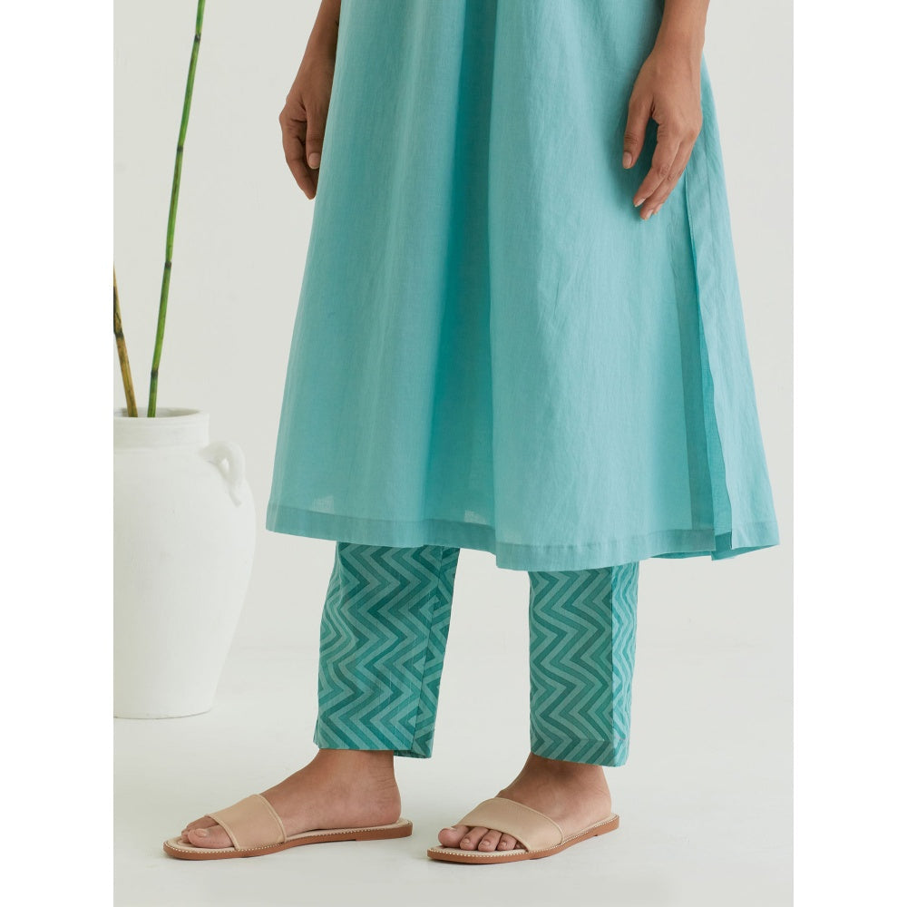 Priya Chaudhary Green Cotton Printed Pant