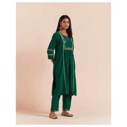 Priya Chaudhary Green Embroidered Kurta with Pant and Dupatta (Set of 3)