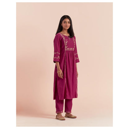 Priya Chaudhary Pink Embroidered Kurta