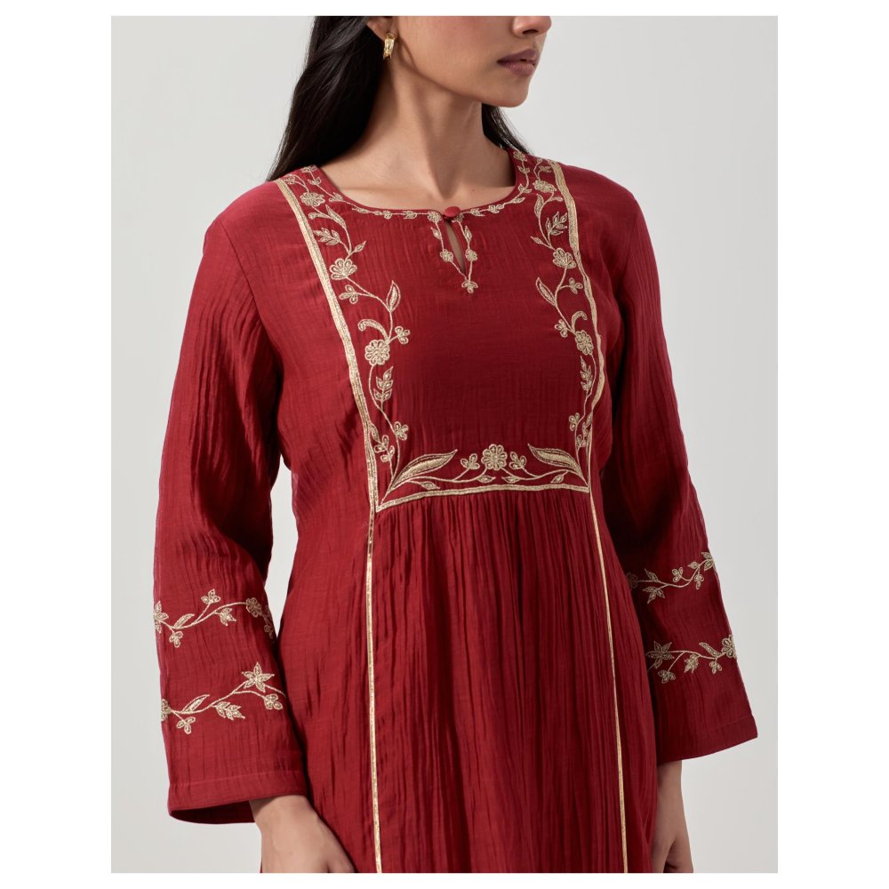 Priya Chaudhary Maroon Embroidered Kurta with Pant (Set of 2)