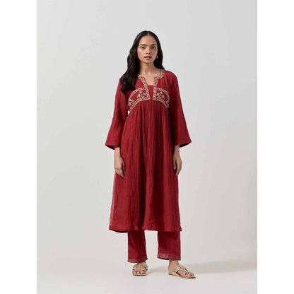 Priya Chaudhary Women's Soft Chanderi Embroidered Kurta with Pant and Dupatta (Set of 3)