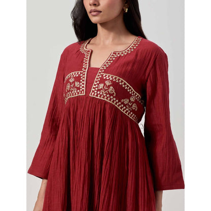 Priya Chaudhary Women's Soft Chanderi Embroidered Kurta with Pant and Dupatta (Set of 3)