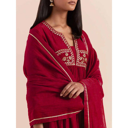 Priya Chaudhary Women's Soft Chanderi Embroidered Kurta with Pant and Dupatta (Set of 3)