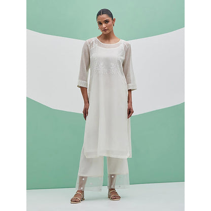 Priya Chaudhary White Chanderi Organza Kurta With Pant And Dupatta