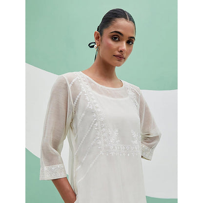 Priya Chaudhary White Chanderi Organza Kurta With Pant And Dupatta