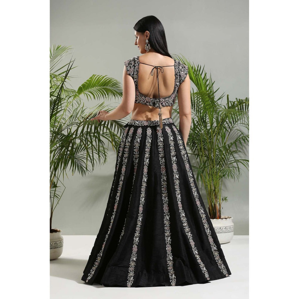 PRITI SAHNI DESIGNS Black Hand Embroidered Lehenga with Blouse and Dupatta (Set of 3)
