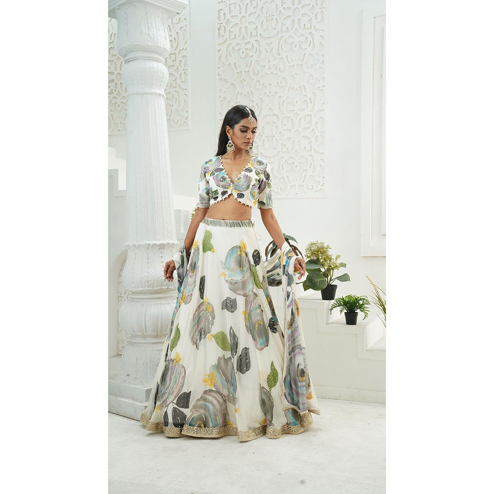 PRITI SAHNI DESIGNS Ivory Embroidered Blouse with Lehenga & Dupatta