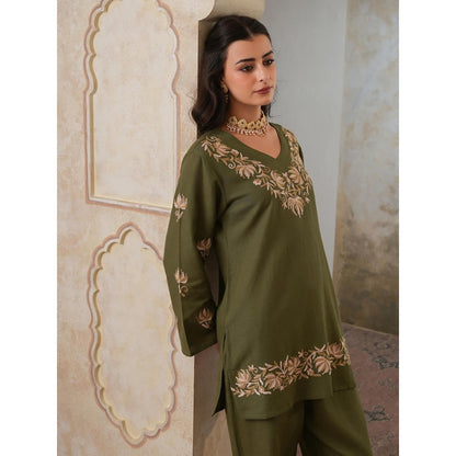 QAZMI Heena Kashmiri Chinar Embroidered Linen Cotton Full Sleeves V-Neck Co-Ord Set