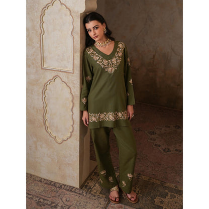 QAZMI Heena Kashmiri Chinar Embroidered Linen Cotton Full Sleeves V-Neck Co-Ord Set